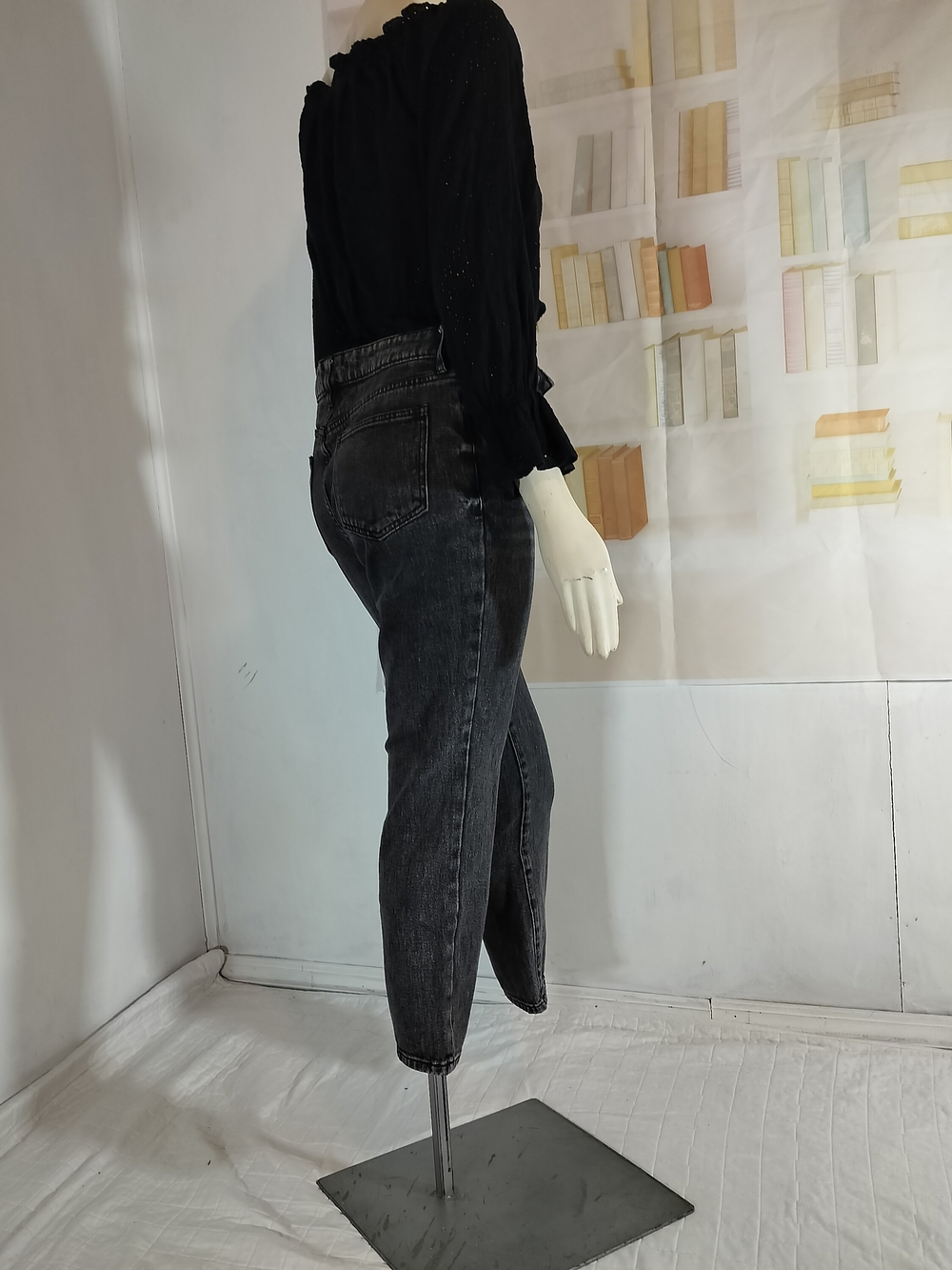 & Other Stories Black Eyelet Off-Shoulder Crop Top - Picture 4 of 4